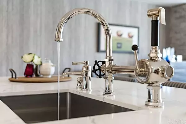 Encinitas, CA 92024,756 N Coast Highway 101