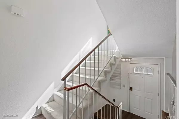 Carlsbad, CA 92009,7767 Caminito Monarca #108