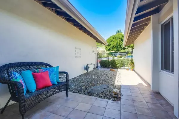Solana Beach, CA 92075,117 Poza Rica Court