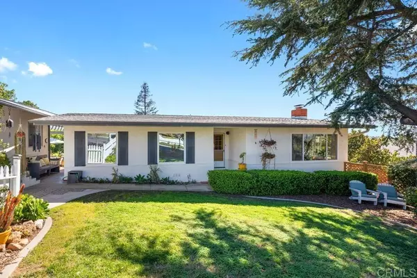 625 Hillcrest Lane, Fallbrook, CA 92028