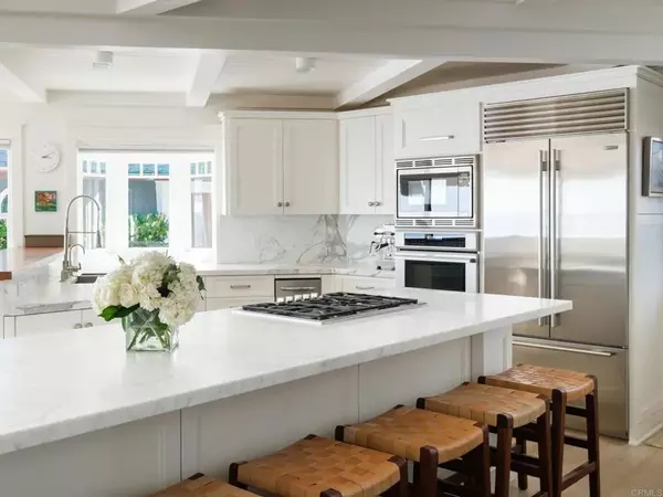 Solana Beach, CA 92075,371 Pacific Avenue