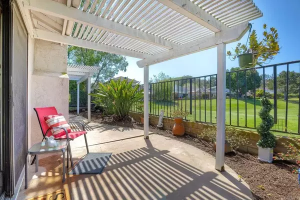 924 Heritage Lane, Vista, CA 92081