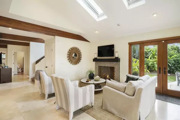 Encinitas, CA 92024,805 Palaro Drive