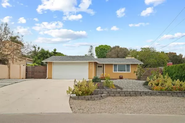 422 N Rios Avenue, Solana Beach, CA 92075
