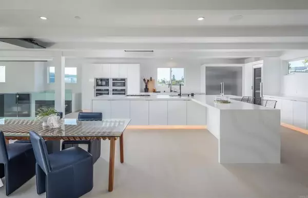 Solana Beach, CA 92075,141 S Granados Avenue