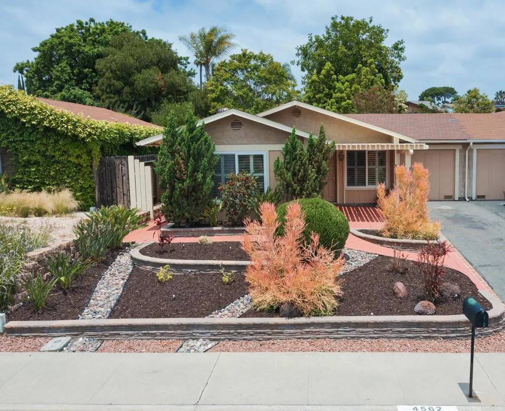 4562 Golden Ridge Drive, Oceanside, CA 92056
