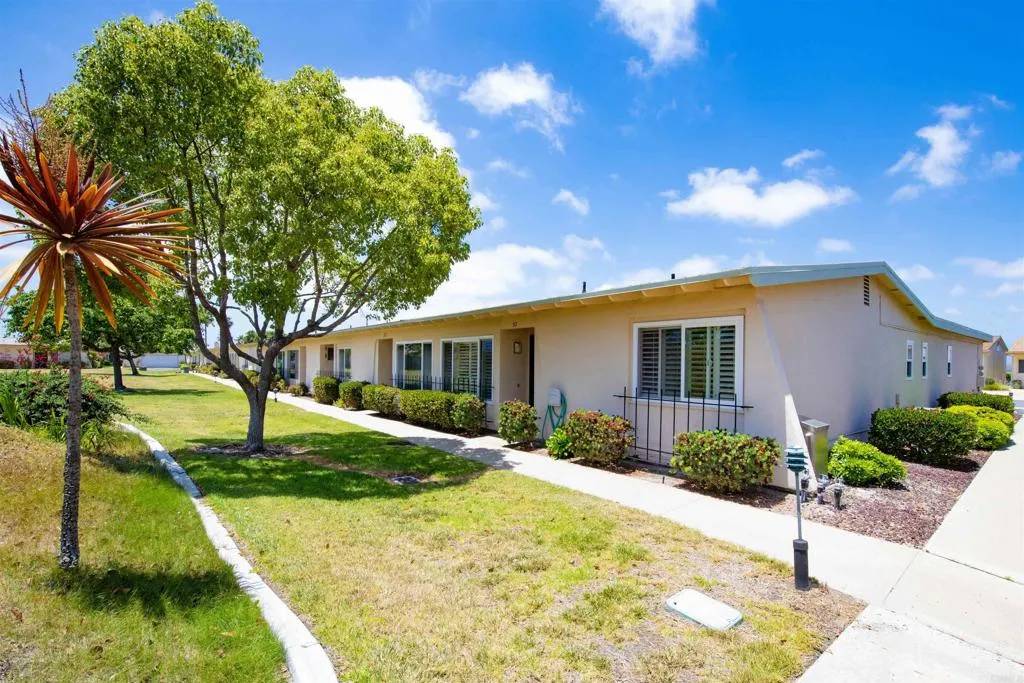 3902 Vista Campana North #52, Oceanside, CA 92057