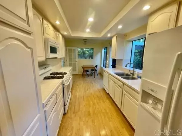 Encinitas, CA 92024,128 Little Oaks Road