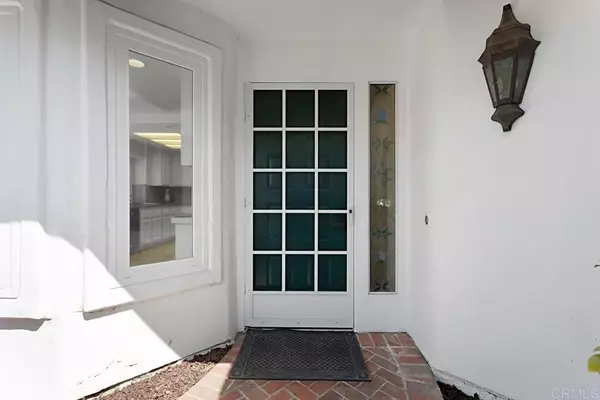 Oceanside, CA 92056,4104 Rhodes Way