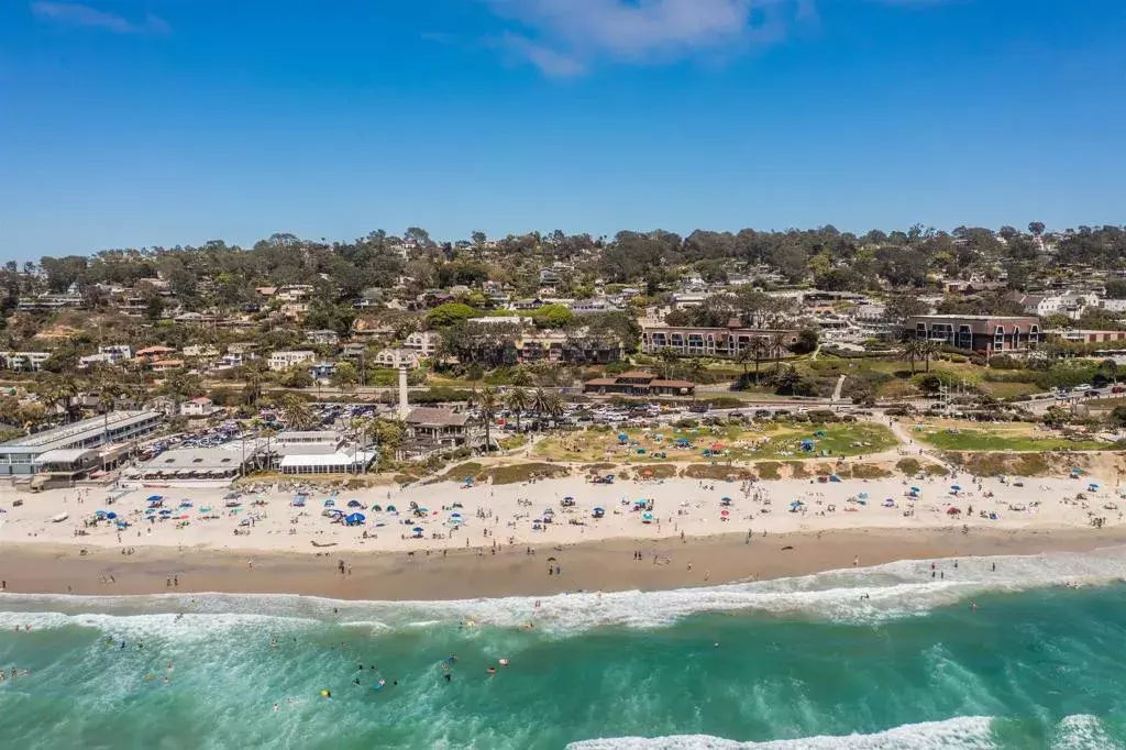 Del Mar, CA 92014,1562 Camino Del Mar #444