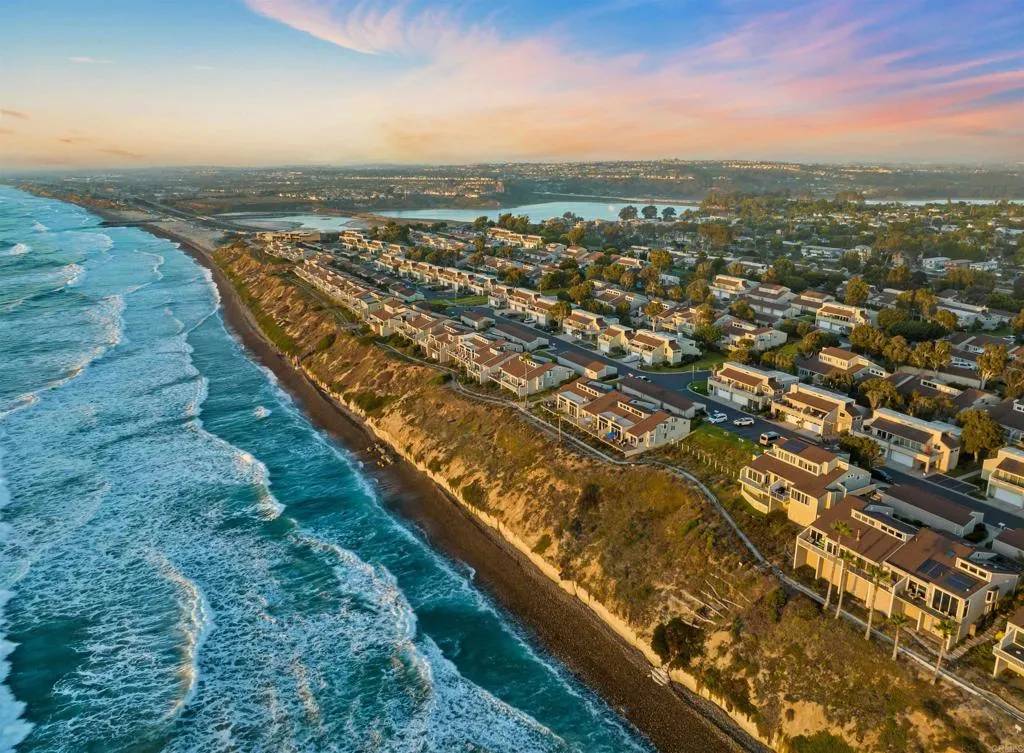 Encinitas, CA 92024,1743 Whitehall Road