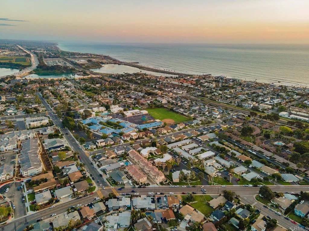 Carlsbad, CA 92008,755 Magnolia Avenue