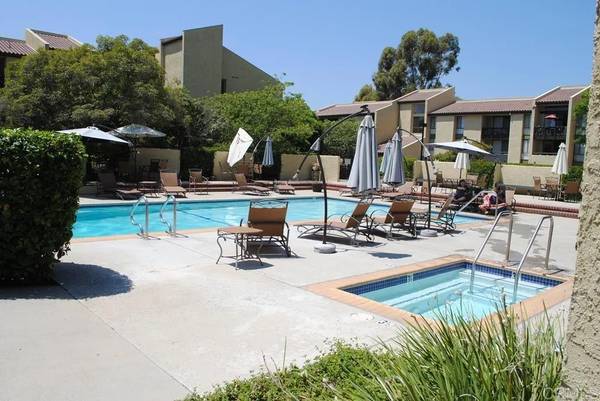 Los Angeles, CA 90042,4080 Via Marisol #335