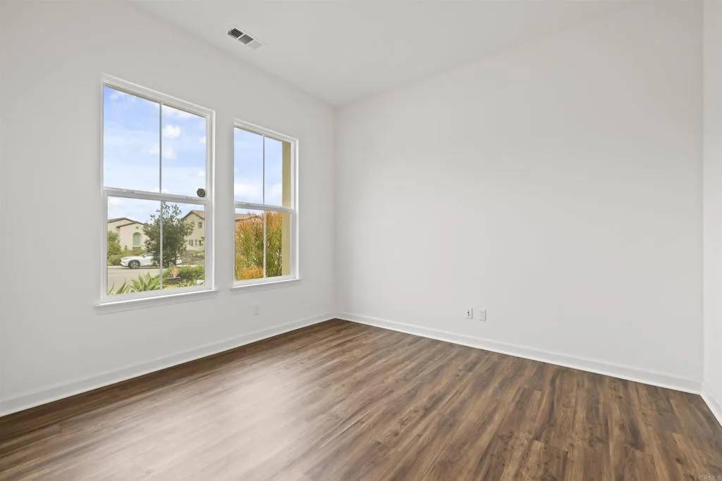 Escondido, CA 92026,1221 Stockton Place