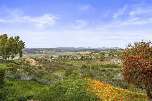 Solana Beach, CA 92075,656 Canyon Drive