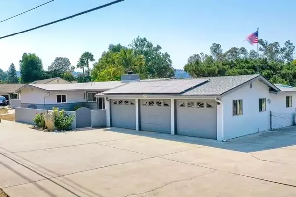 Valley Center, CA 92082,9152 Old Castle Rd.