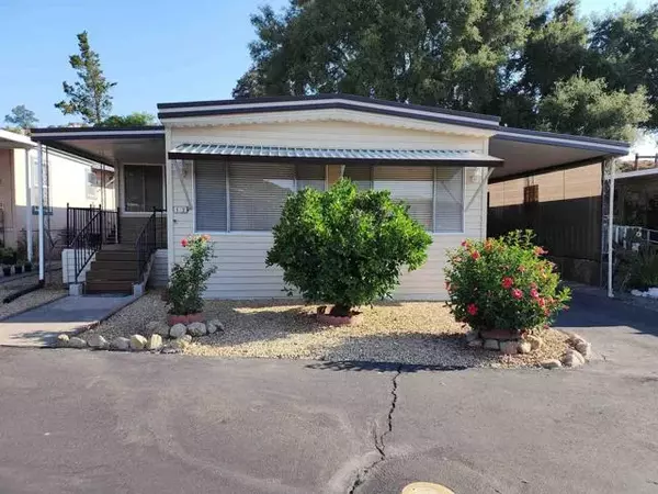 Valley Center, CA 92082,28890 Lilac Rd Spc 12 #Space 12