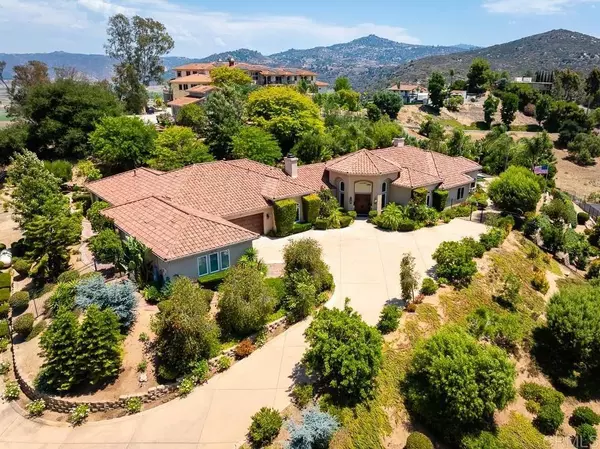 Escondido, CA 92025,14106 Summit Crest