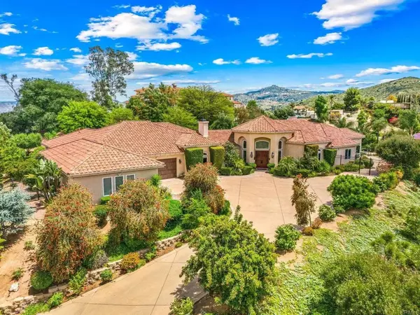 Escondido, CA 92025,14106 Summit Crest