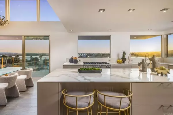 San Diego, CA 92117,3040 Mcgraw Street