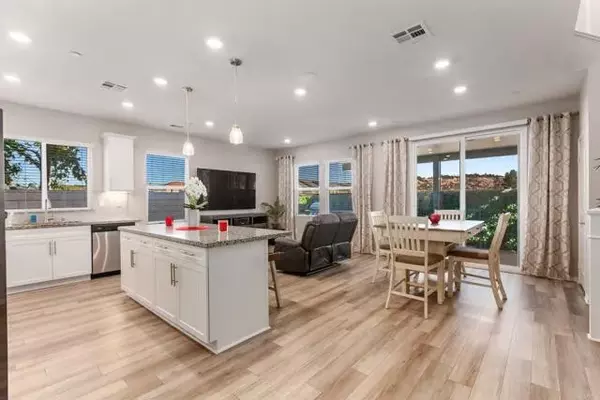 Valley Center, CA 92082,13686 Gray Hawk Way