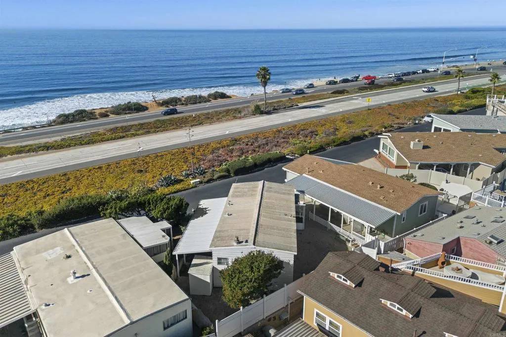 Carlsbad, CA 92011,6510 Oceanview Drive