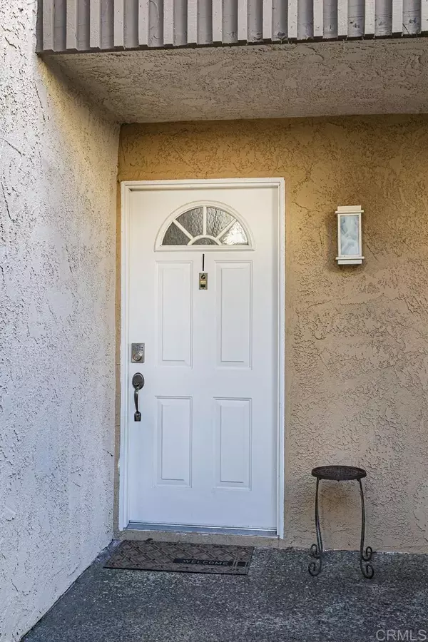 La Jolla, CA 92037,8666 Via Mallorca #I