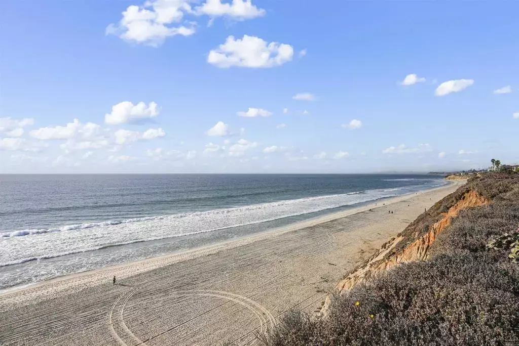 Solana Beach, CA 92075,205 S Helix Avenue #55