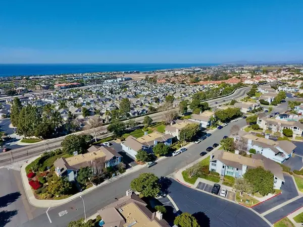 Carlsbad, CA 92011,6885 Carnation Drive