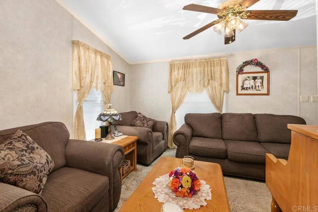 El Cajon, CA 92021,1174 E Main St Spc 92