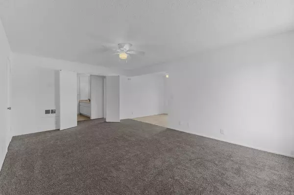 Hemet, CA 92543,233 N Inez Street