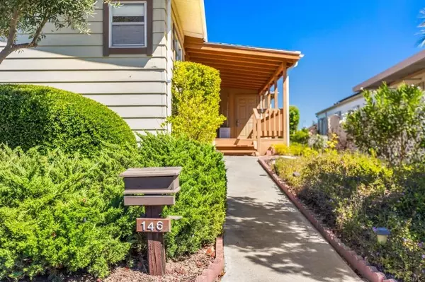 Escondido, CA 92026,8975 Lawrence Welk