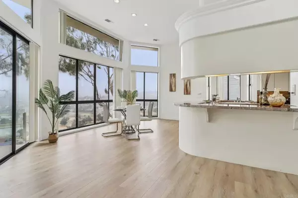 Carlsbad, CA 92009,2424 Badajoz Place