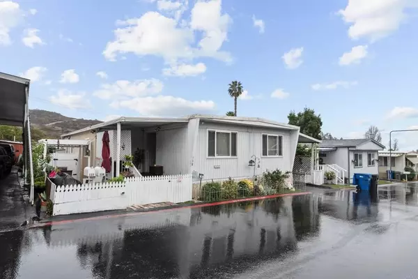 El Cajon, CA 92021,12970 Highway 8 Business ##138