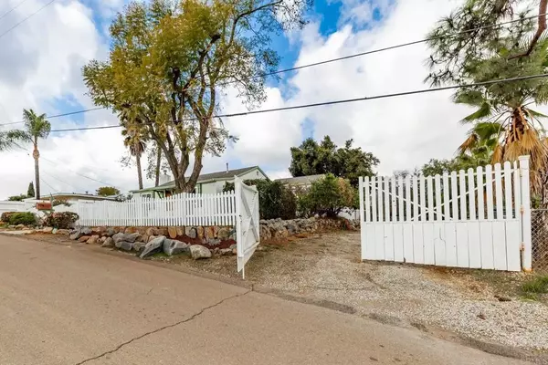 El Cajon, CA 92021,211 North Lane