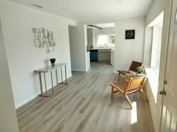 Fallbrook, CA 92028,844 Hamilton Lane