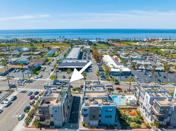 1573 Vista Del Mar Way #4, Oceanside, CA 92054