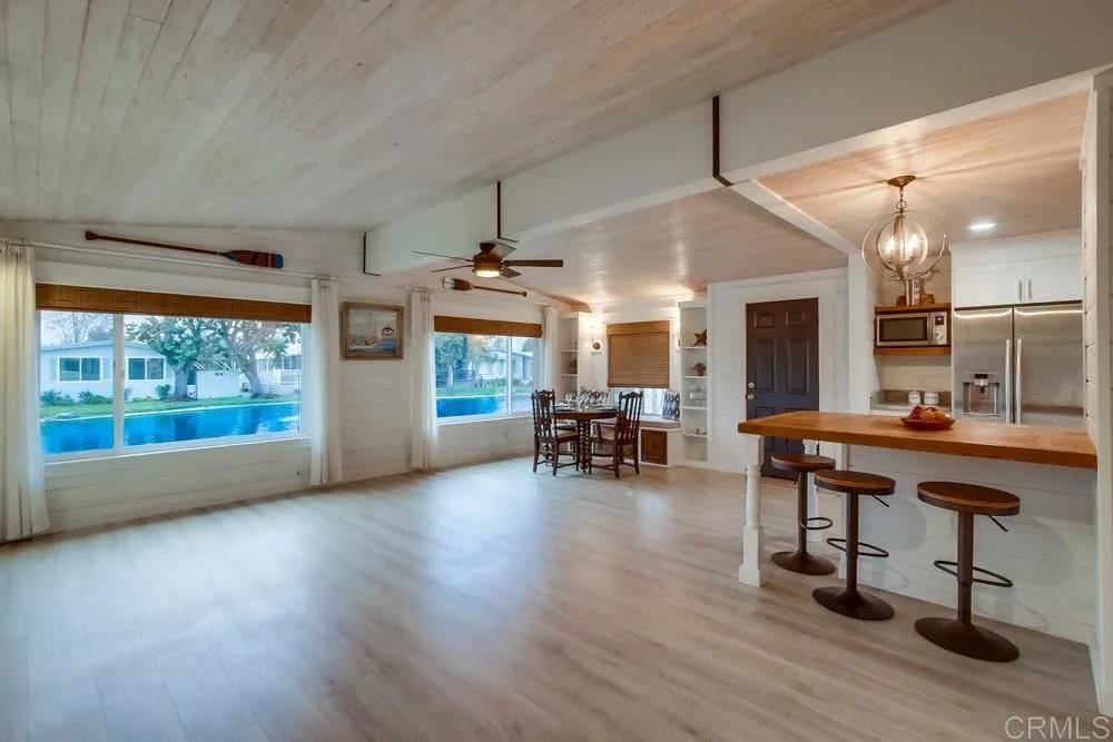 Oceanside, CA 92058,276 N El Camino Real #207