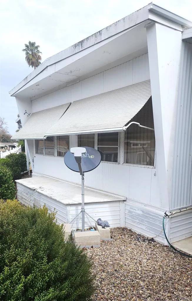 Escondido, CA 92026,8975 Lawrence Welk Drive #85