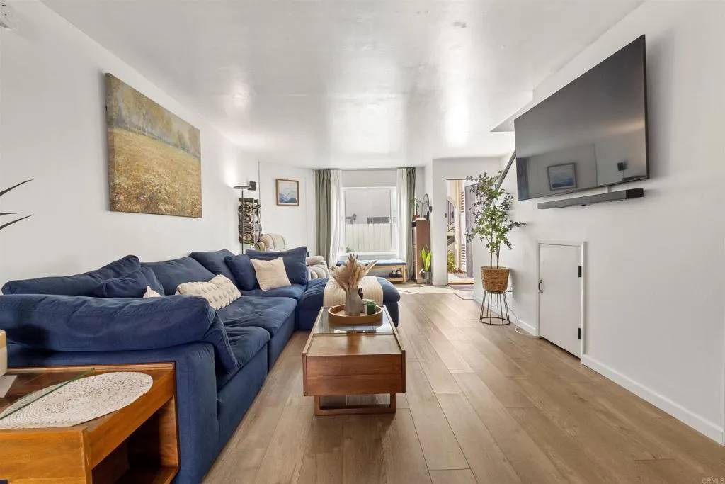 3405 Del Este Way, Oceanside, CA 92056