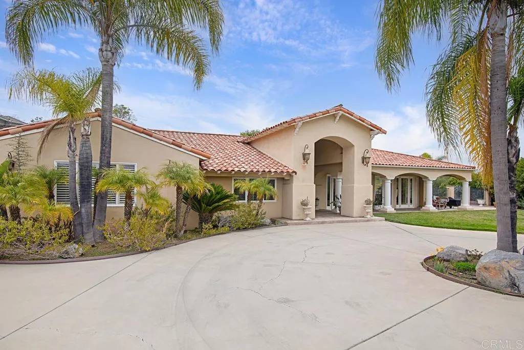 12750 Lonesome Oak Way, Valley Center, CA 92082