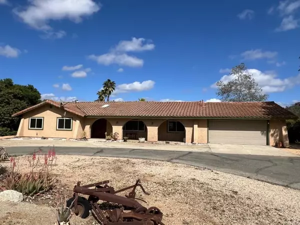9946 Nutby Lane, Escondido, CA 92026
