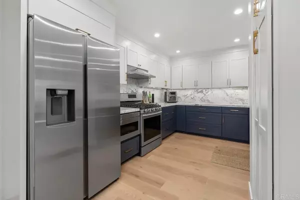 Carlsbad, CA 92008,4007 Canario Street #E