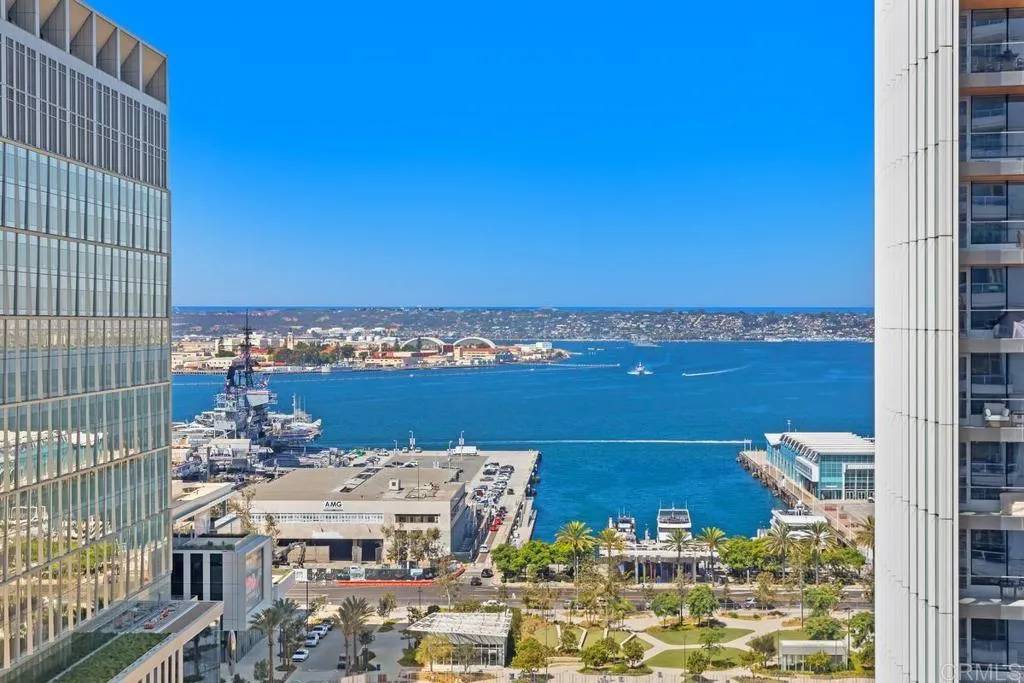 700 W E Street #1701, San Diego, CA 92101