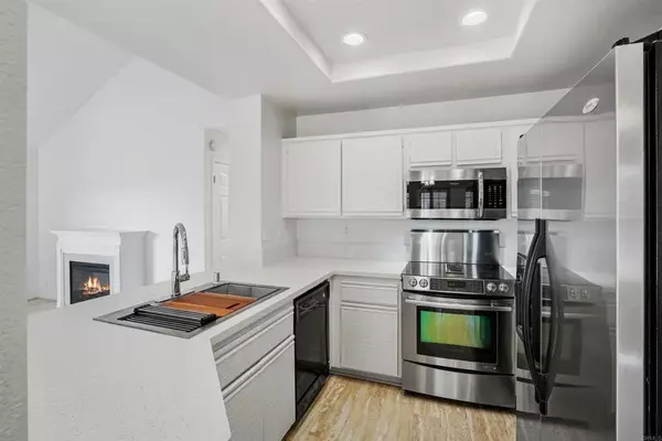 27 Baycrest Court, Newport Beach, CA 92660