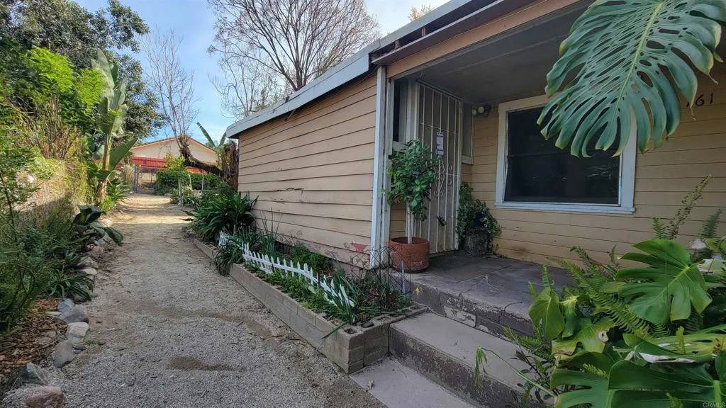 12161 Gay Rio Drive, Lakeside, CA 92040