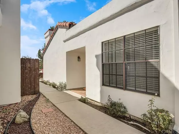 Fallbrook, CA 92028,1714 Woodlark Lane