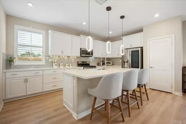 Oceanside, CA 92056,1602 Laurelwood Way