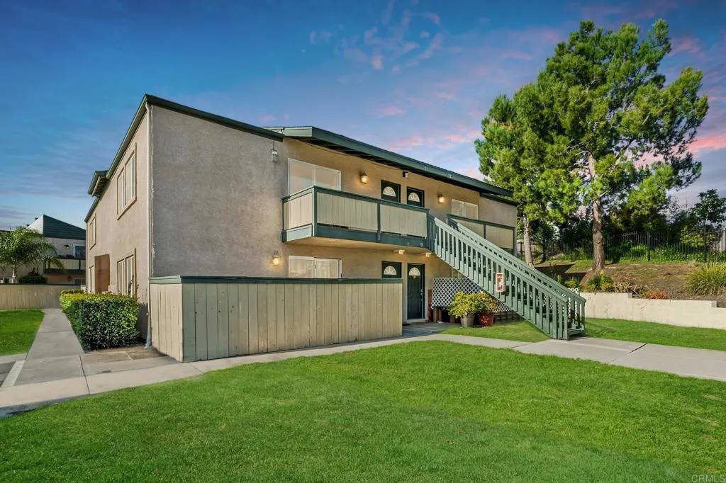 868 E Alvarado #11, Fallbrook, CA 92028