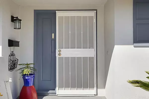 Oceanside, CA 92057,3685 Vista Campana North #72